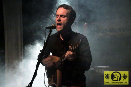 The Loveboats (D) Skanin-Round The X-Mas Tree - Kassablanca, Jena 26. Dezember 2011 (18).JPG